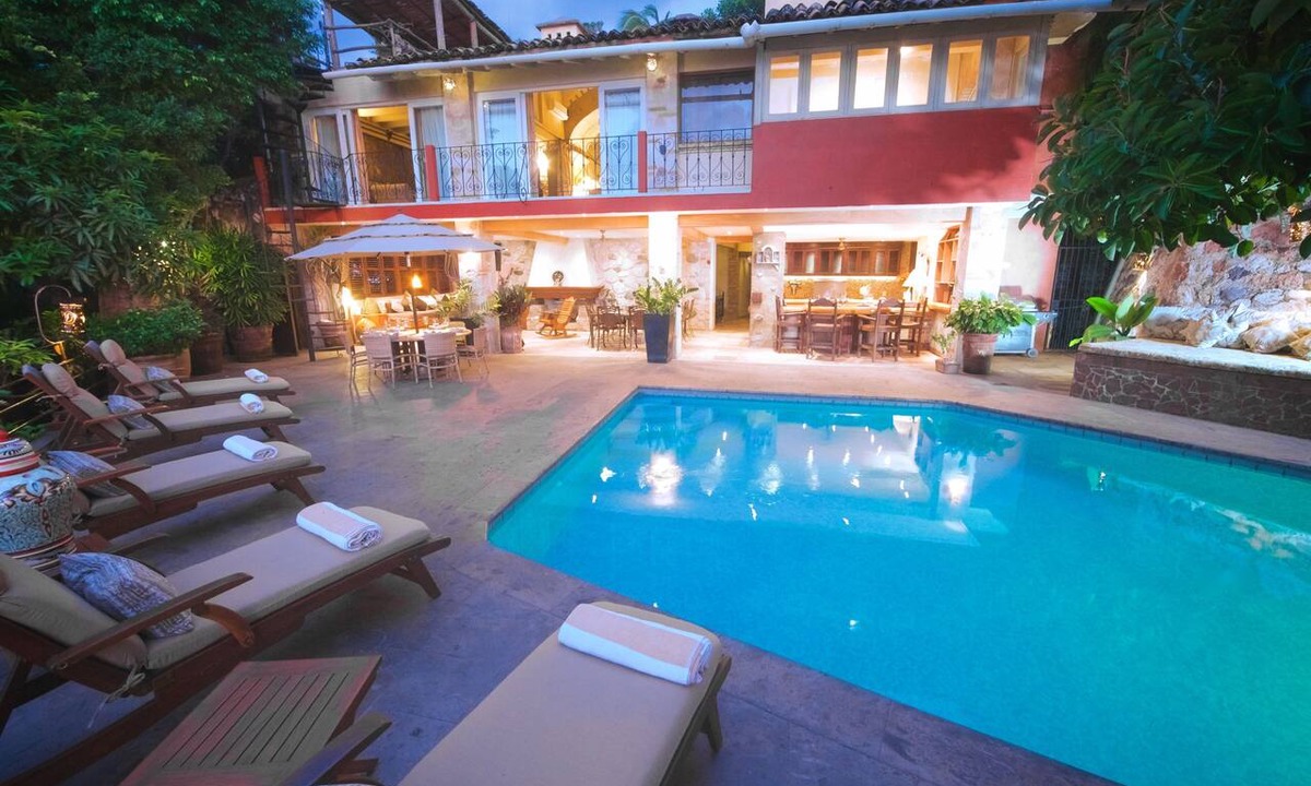 Alta Vista Villa | Majestic Tuscan Villa/Over ROMANTIC ZONE/Walk To Beach/Private w/Views/