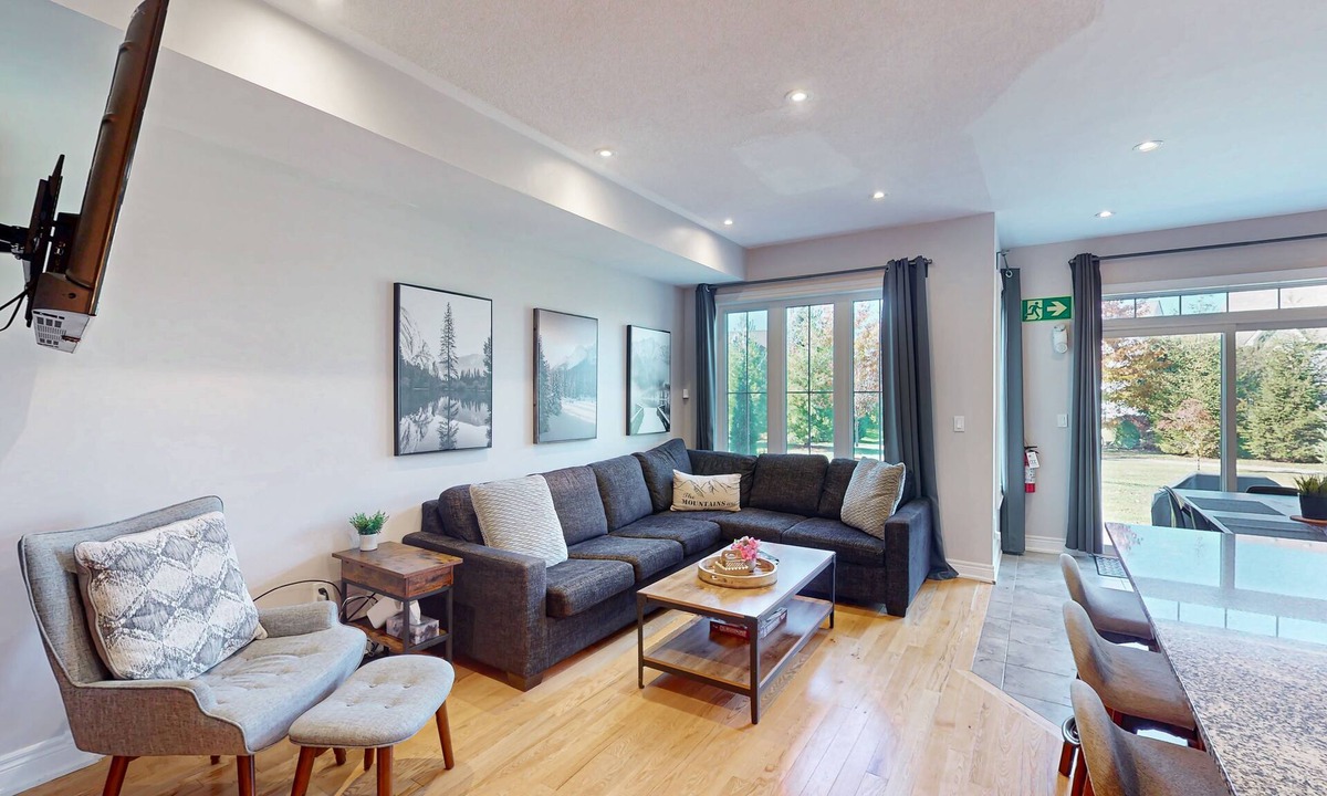 The Blue Mountains Condo | Two-story condo with patio, fireplace, grill, & heated pool - dog-friendly