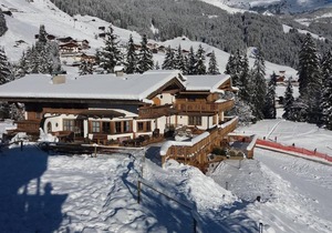 83 m² Apartment ∙ 2 bedrooms ∙ 7 guests in Vorderlanersbach
