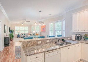 Creek Front Beach Condo, Updated, Creek View, Pool Steps Away, Easy Beach Access in Pawleys Island