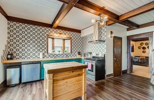 Banff House | Banff's Rocky Mountain House