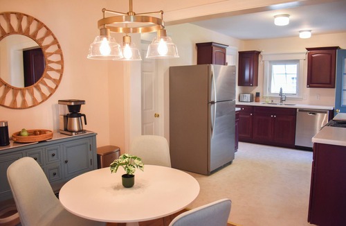 Dennis Port House | Charming Sea Captain’s Home – 4BR/3BA | Modern Comfort Meets Antique Charm