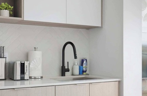 The Queensway Apartment | Chic 2BR Urban High-Rise Scenic City Views