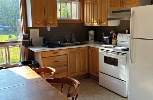 Nipissing Cabin | Cozy two bedroom cabin shores of Lake Nipissing. Enjoy the pool and lake views.