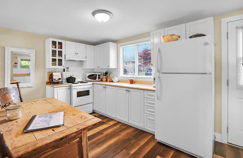 Central Huron Cottage | Cozy Waterfront Cottage!