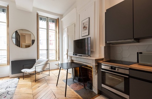Carnot - Gailleton Apartment | Dify Balcony - Quartier Ainay