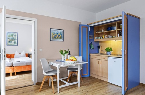 Kuehlungsborn Apartment | Group Ferienhof am Leuchtturm max. 25 persons - Ferienhof am Leuchtturm with