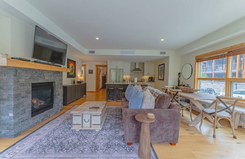 Canmore Condo | Luxury Corner Condo w/Mountain Views + Hot Tub