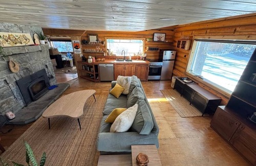 Bragg Creek Villa | Restart Ranch - Entire Property