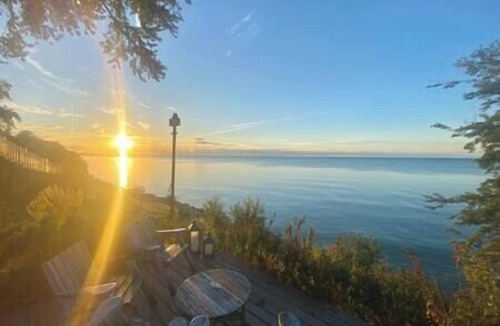 Ruthven House | Reveries on the Lake-lakefront Kingsville Cottage, Your home away from home