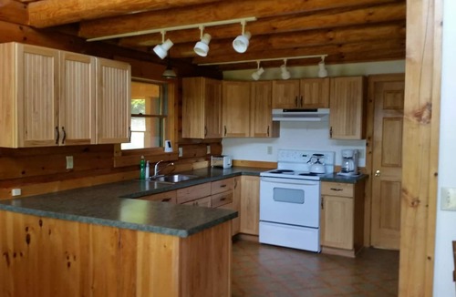 Town of Benton Cabin | Seneca lake Love Shack Route 14 Penn Yan NY in the heart of Wine Country