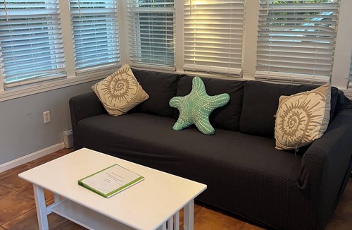 West Hyannisport House | Walk to the Beach!