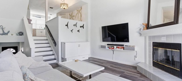 1 Block to Beach: Palm Paradise, A Coastal Oasis in Jacksonville Beach