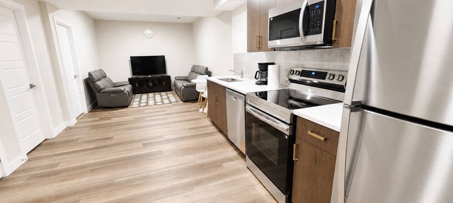 2-bedroom basement apartment with self check-in in welcoming YYC neighborhood in Calgary