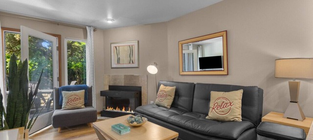 2 Sand Dune: Cozy Town Home | Walk to Beach | Dog-Friendly in Cannon Beach
