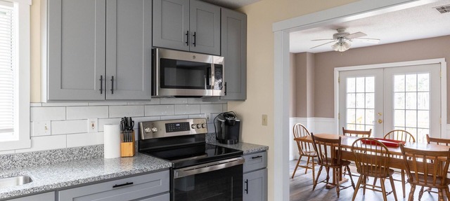 3 BR Home Sleeps 12! in South Burlington