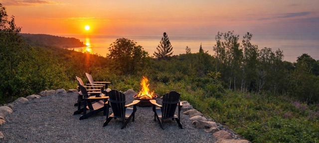 4 Min To Tettgouche|Sauna|Amazing Views|12 Acres in Silver Bay