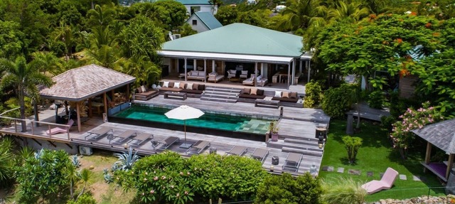 Amancaya (1/5 Rooms) Luxury villa in Anse Des Cayes