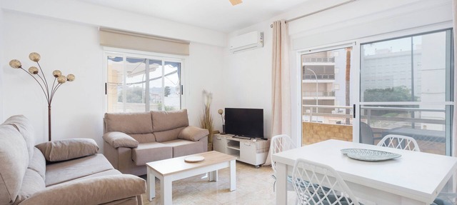 Apartment 'Daimuz Holidays' with Sea View, Balcony and Wi-Fi in Daimús