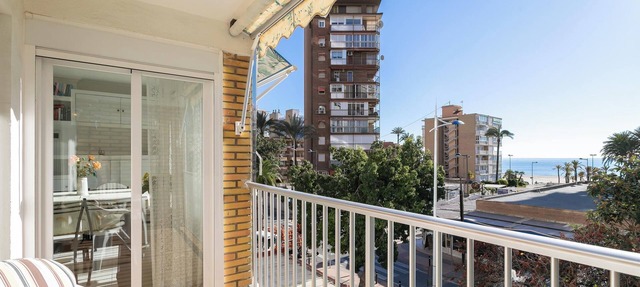 Apartment "Eolo" with Sea View, Wi-Fi, A/C & Terrace in Benidorm