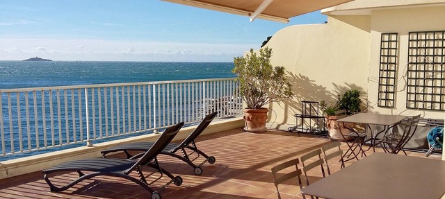 Apartment/flat" Like on a boat" - Sanary sur Mer in Sanary-Sur-Mer