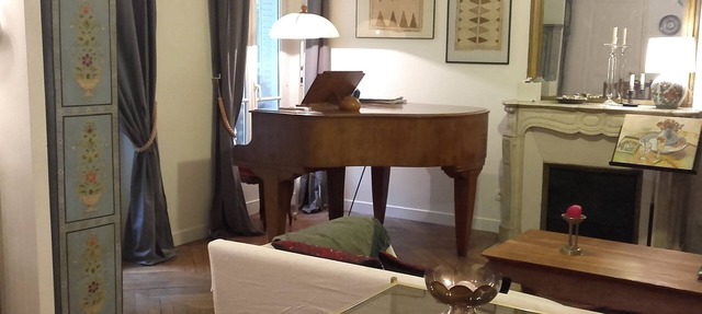 artist apartment with piano 80 m2, artist apartment with piano in Paris