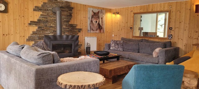 Authentic chalet 16 people, sauna, near cable car in Pra Loup in Pra-Loup