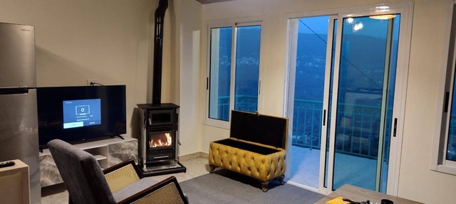 Authentic Chalet in the Heart of Shouf - 5 People in Kahlouniyeh