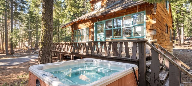 Authentic West Shore Cabin - Hot Tub Dog Friendly in Tahoma