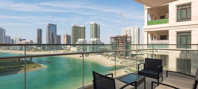 Balcony Bliss at Reem Diamond in Abu Dhabi