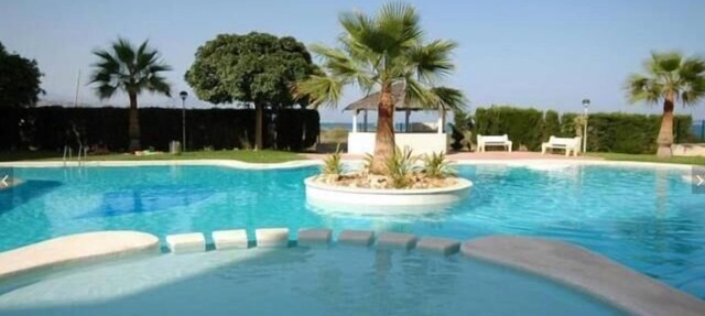 BEACHFRONT/FIRST LINE-Fantastic apartment next to the beach. Sea view in El campello