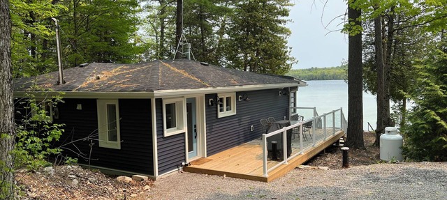 Beautiful Sandy Lake Cabin (as seen on HGTV) in Trent Lakes