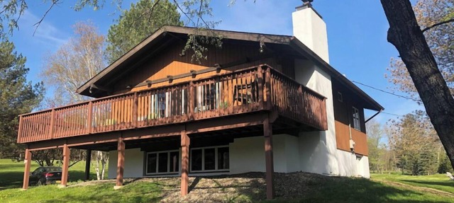 Beautiful Windham Chalet 2 minutes to Town and the Mountain in Windham