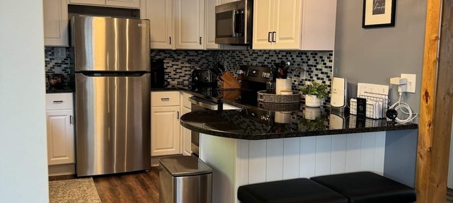 Beautiful Wine Trail 2-BR Rental in Westfield