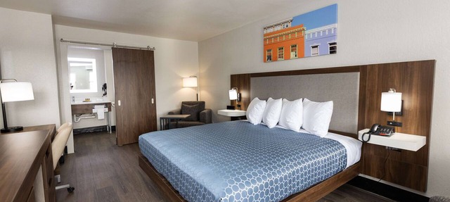 Bhagat Hotels Stone Mountain Atlanta BW Signature Collection in Tucker