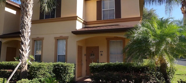 Big Beautiful 4 Bedroom in Regal Palms Resort in Davenport