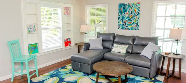 Bishop Arts 1BR | Local Art | Walk to Downtown in Dallas