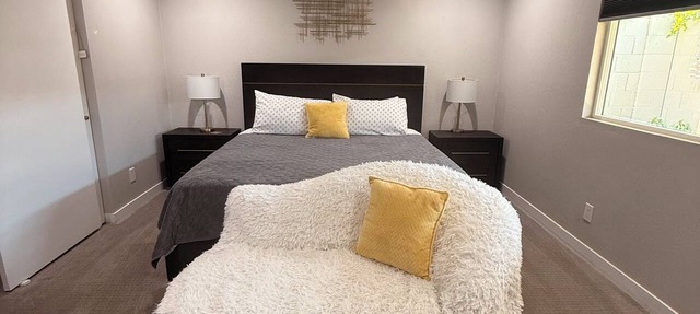 Boho Haven Studio @Central PHX Private Patio Wi-Fi +Hot Tub +Pool+EV charging in Phoenix