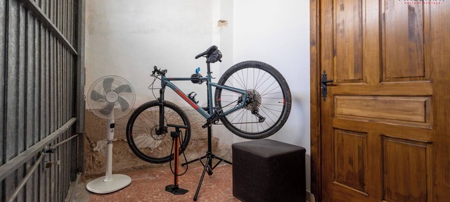 CASA AZUL IS A RUSTIC HOUSE IN THE HEART OF FINESTRAT in Finestrat