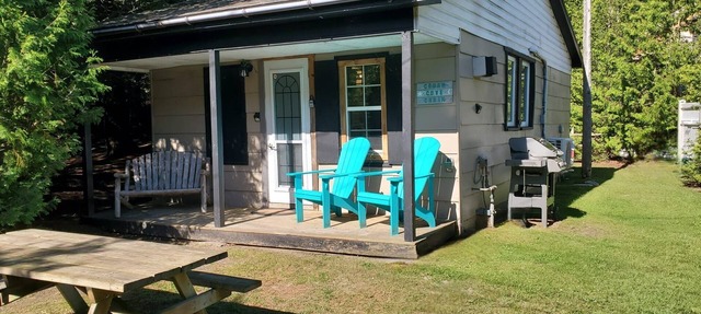 Cedar Cove Cabin Steps to Sauble Beach in Sauble Beach