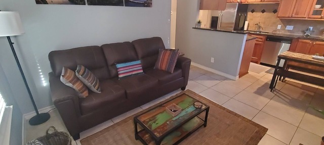 Central Austin - Hyde Park 1 Bed/Bath Pool WIFI Laundry. Ideal long term stay. in Austin