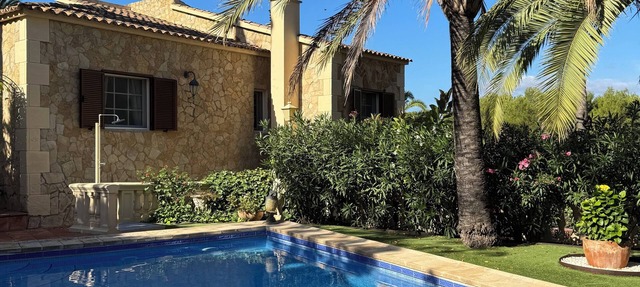 Charming Finca in Santa Ponça: Pool, Mediterranean Garden, and Close to the Beach in Santa Ponca