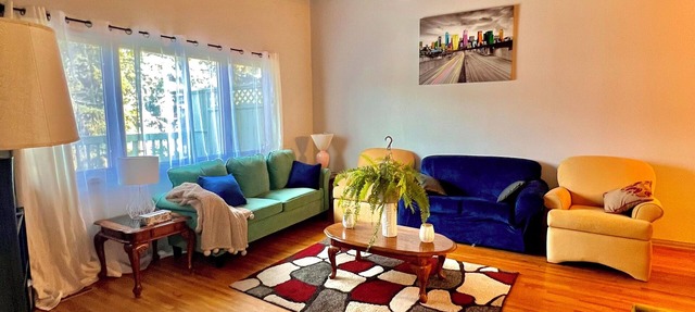 Charming & Spacious 2BR Upper Suite | Large Kitchen w/Private Entry & Deck in Calgary