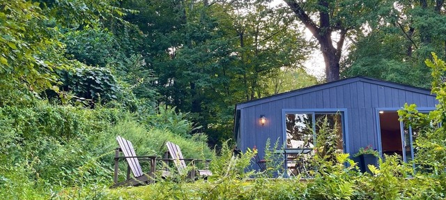 Chic, Private Cabin with Stunning Hudson River Views in Kingston