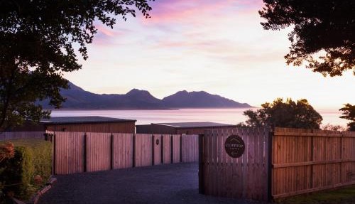 Clifftop Cabins in Kaikoura