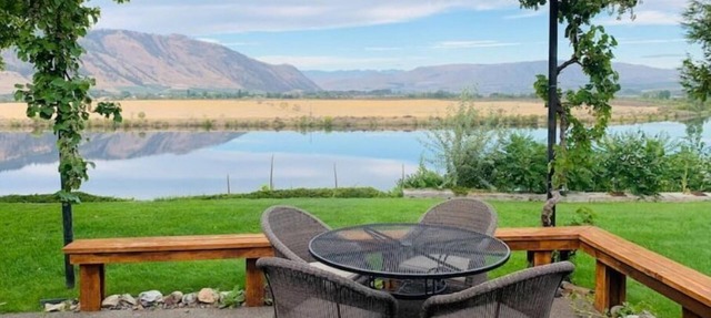 Columbia River Waterfront with Private Dock near Gamble Sands Golf Course! in Brewster