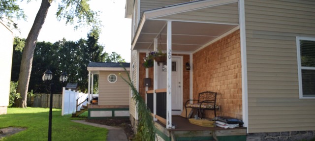 Convenient 2-bedroom apartment in Glens Falls with WiFi in Glens Falls