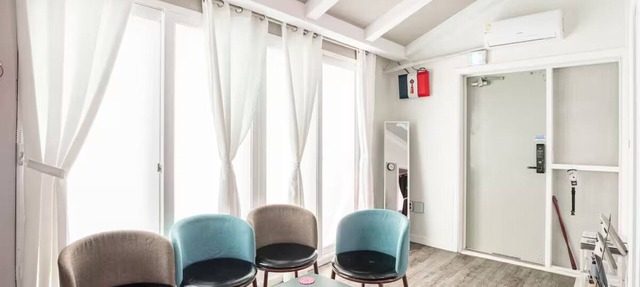 COZY - 2 Bedrooms - Elevator/Terrace in Heart of Hongdae- 4 mins walk to subway in Seoul