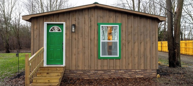 Cozy Cabin- 35 Min to Bills Stadium- Beach + Wineries in Silver Creek