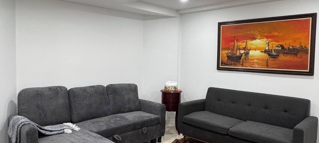Cozy & modern apartment in Pickering in Pickering